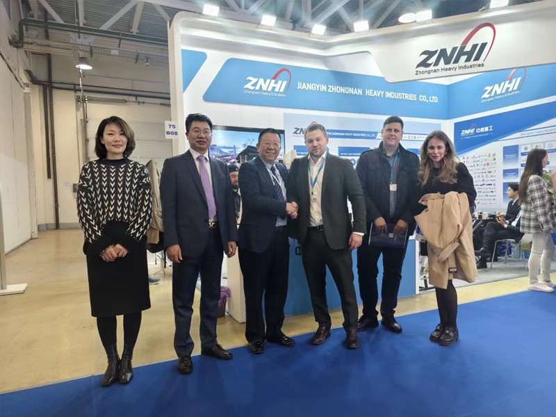 1714125035829142upXA.jpg 4.jpg